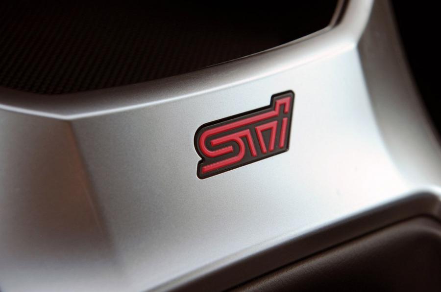  Subaru Impreza WRX STi Sedan 2011 года  (фото 14 из 81)